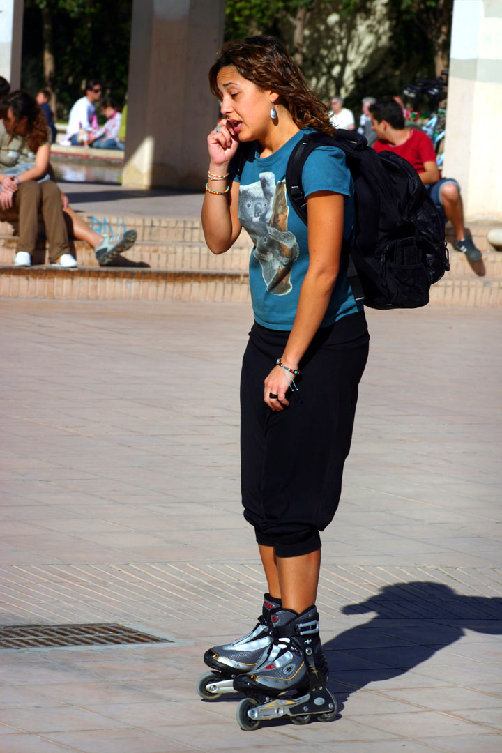 06 Skate-girl-sm-comp